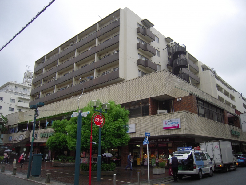 ニックハイム綱島第２(区分所有、１階店舗部分)